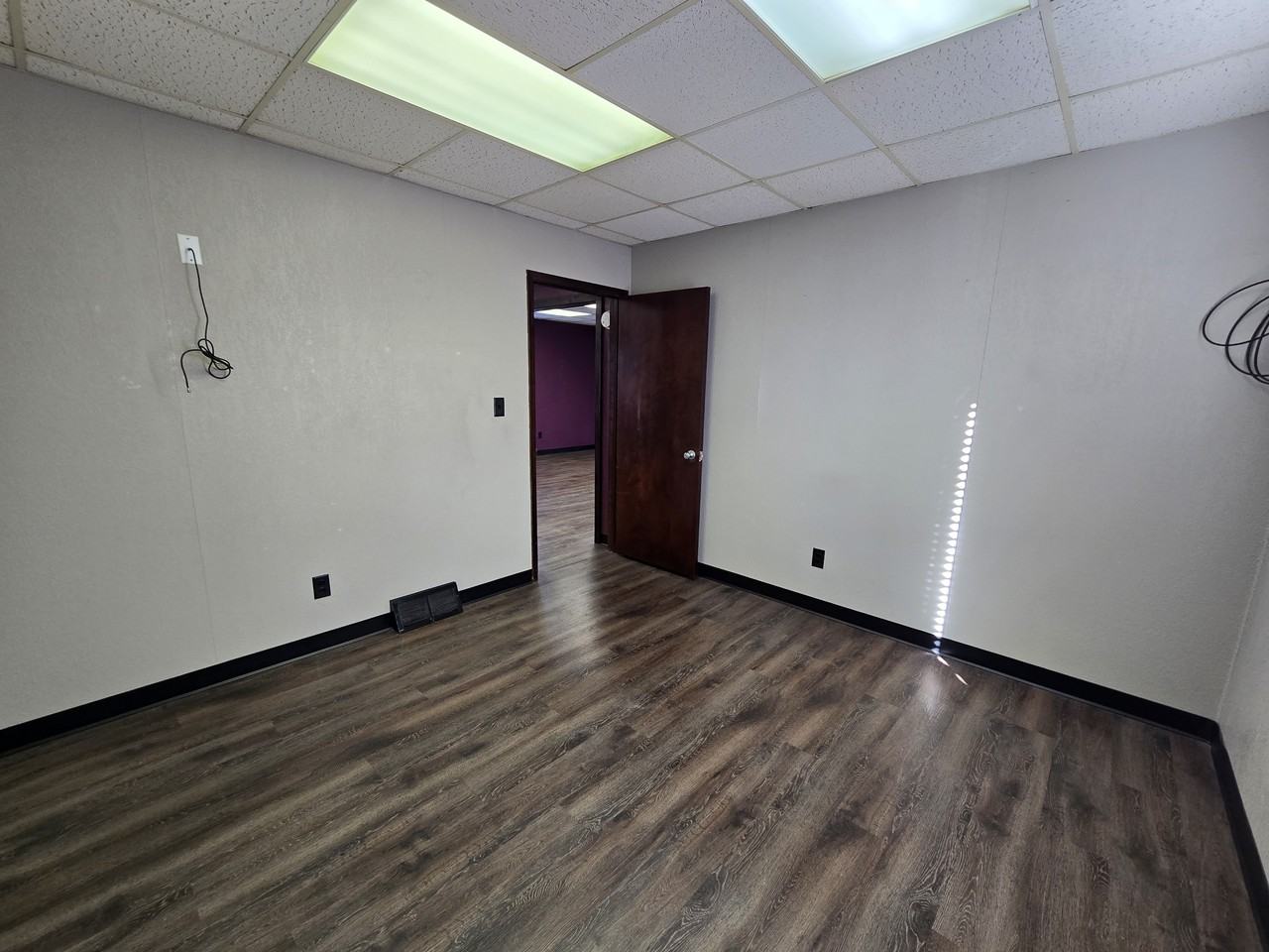 2307 Falls Ave #1 - Photo 4 of 13