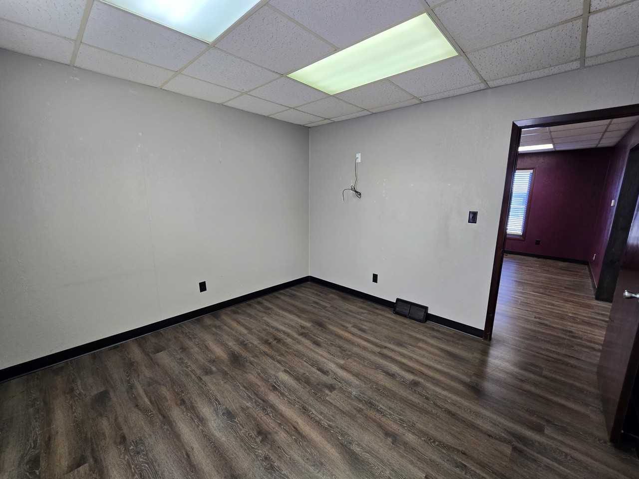 2307 Falls Ave #1 - Photo 5 of 13