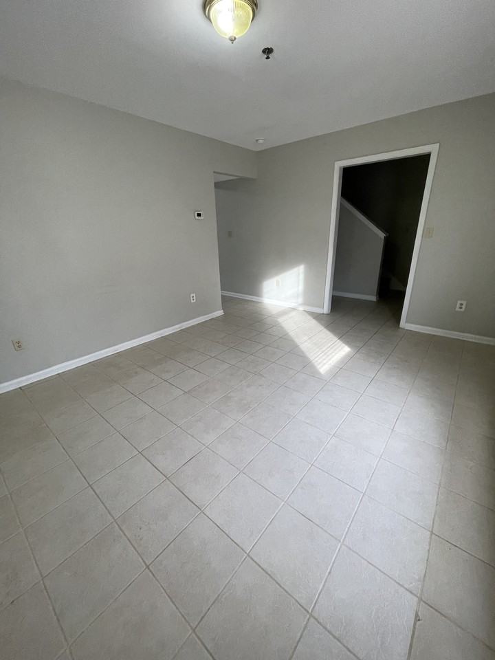 1500 Iris Dr #1 - Photo 6 of 13