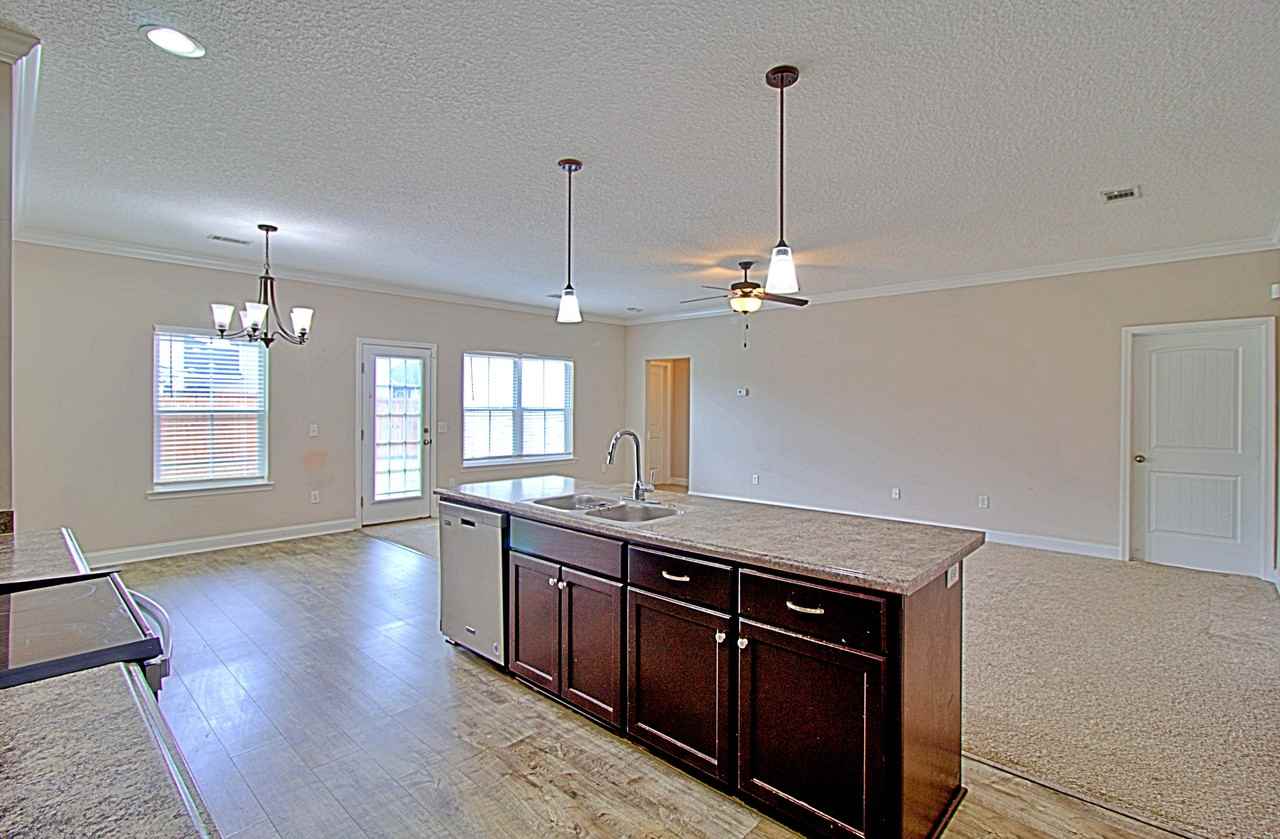 147 Rimes Ave Se #1 - Photo 5 of 22