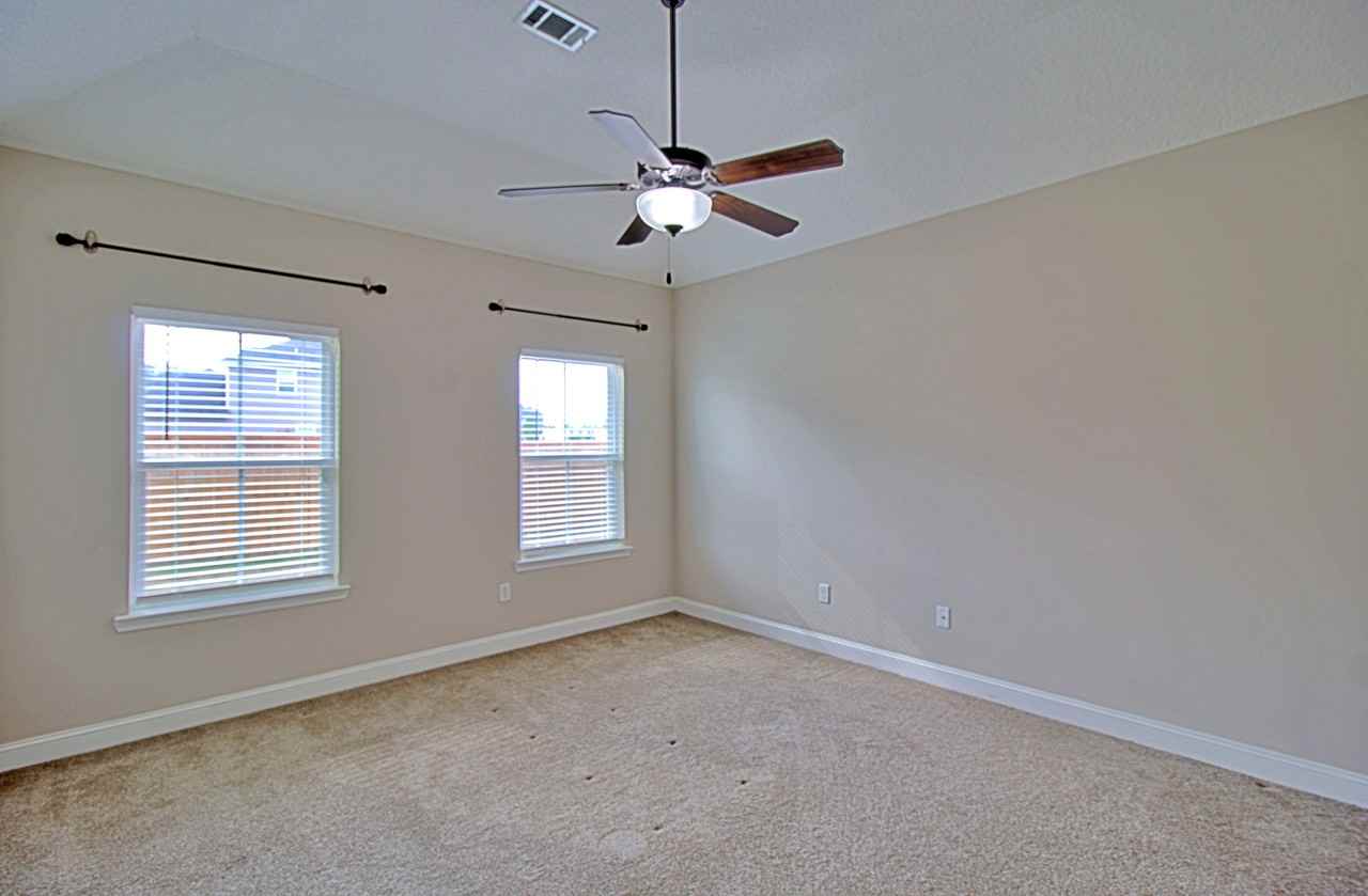 147 Rimes Ave Se #1 - Photo 6 of 22