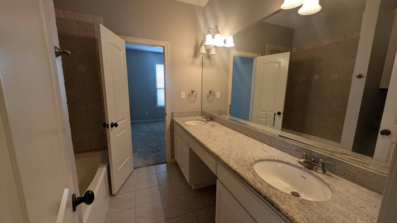 2009 Moses Creek Ct #1 - Photo 6 of 26