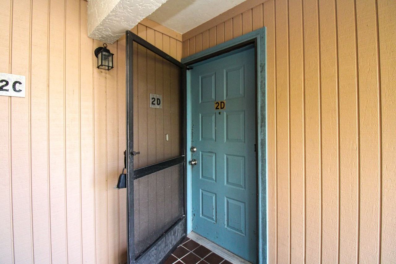 4300 Gulfstream Dr #2D - Photo 2 of 31