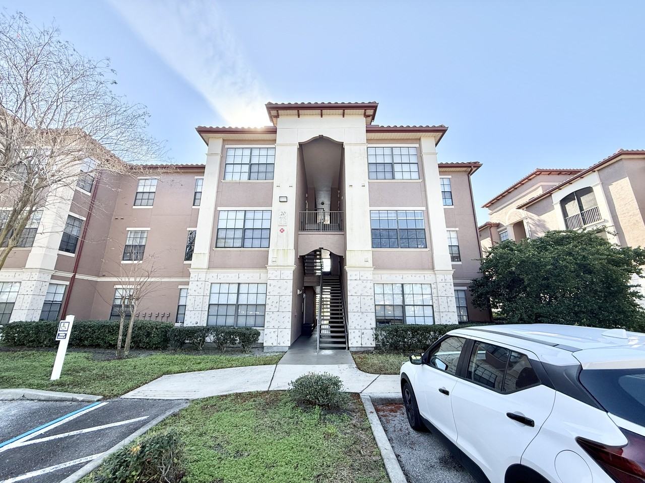 6137 Metrowest Blvd #208 - Photo 6 of 11