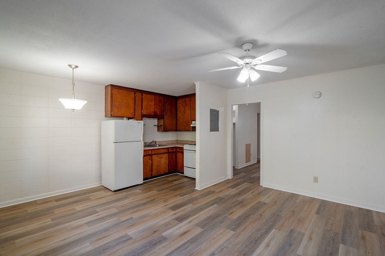 1312 #1312-3 - Photo 3 of 10