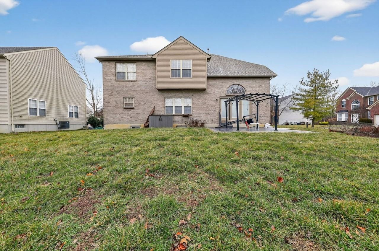 6415 Evergreen Ct - Photo 3 of 31