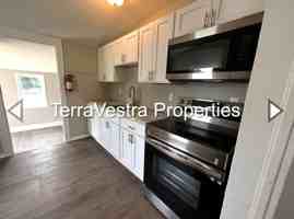 featured image of 325 N Broad St