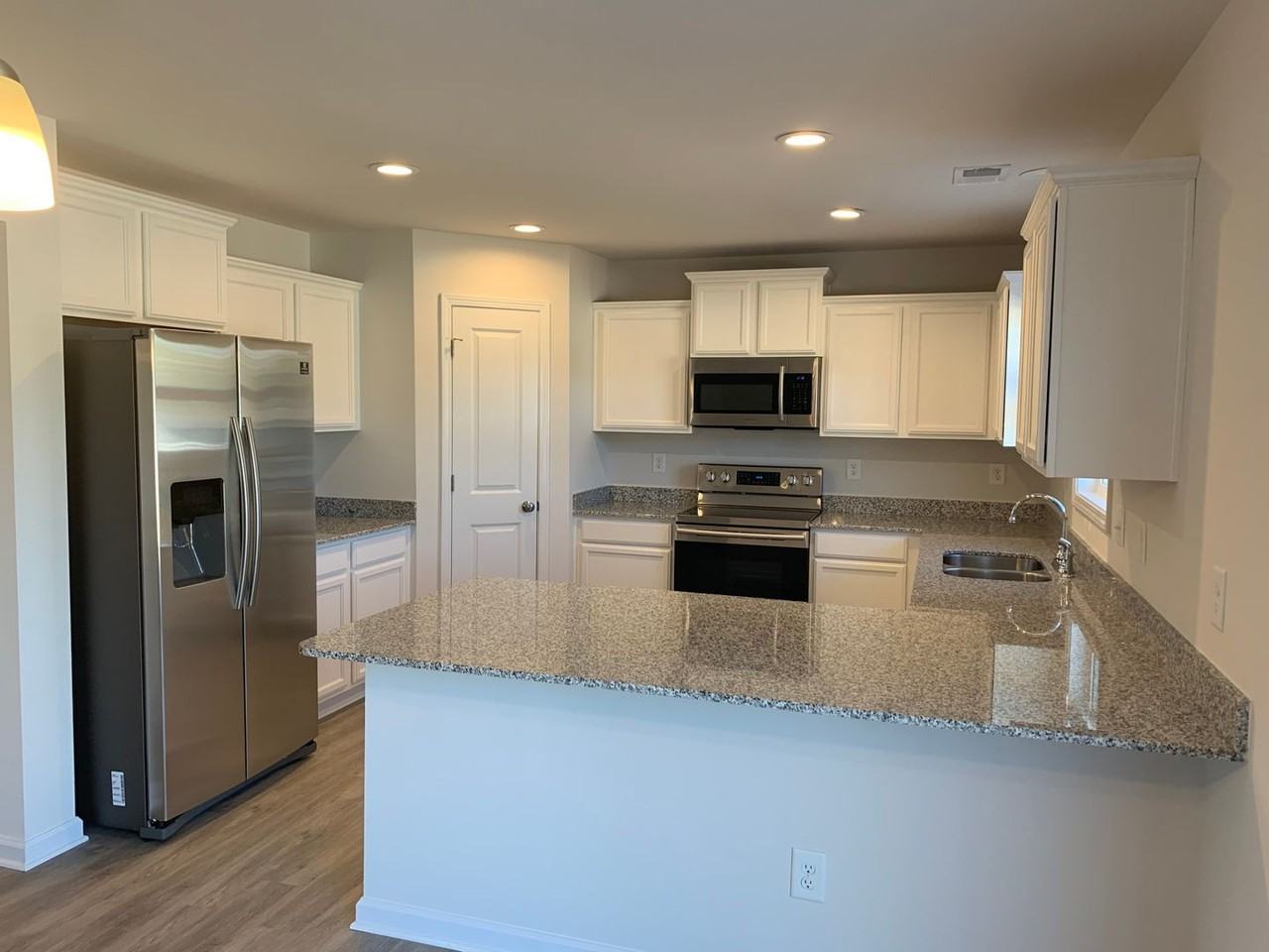 607 Cheehaw Ave - Photo 5 of 17