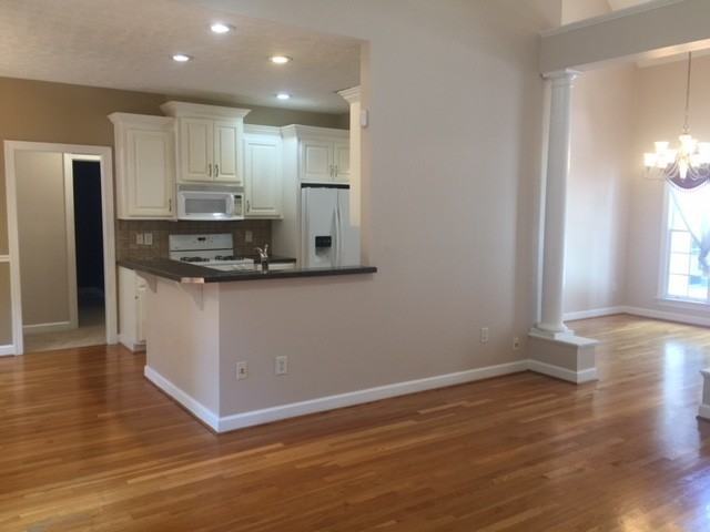 6127 S Mayfair Cir - Photo 6 of 12