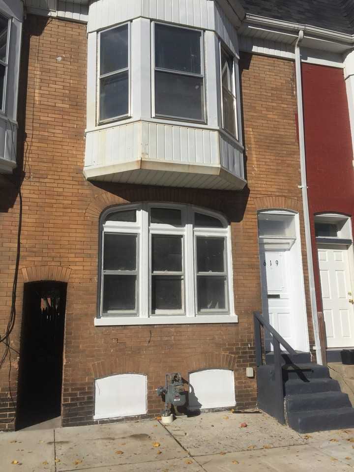 619 Lincoln St - Photo 4 of 16