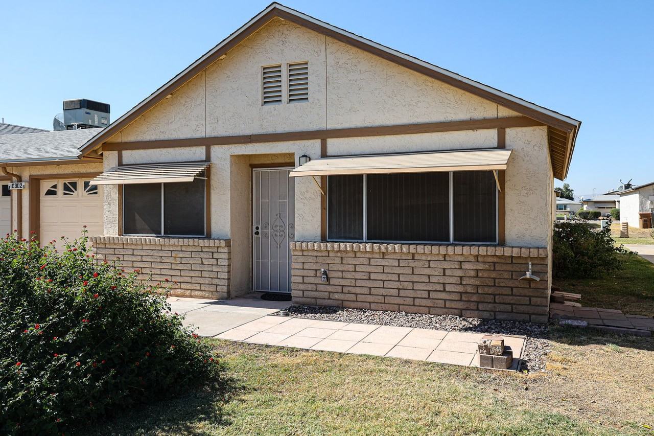 10302 N 95th Dr - Photo 2 of 13