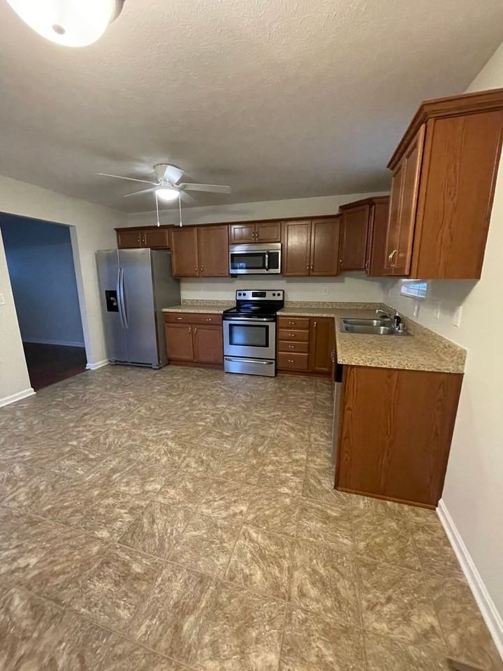 104 Melody Ct - Photo 3 of 20