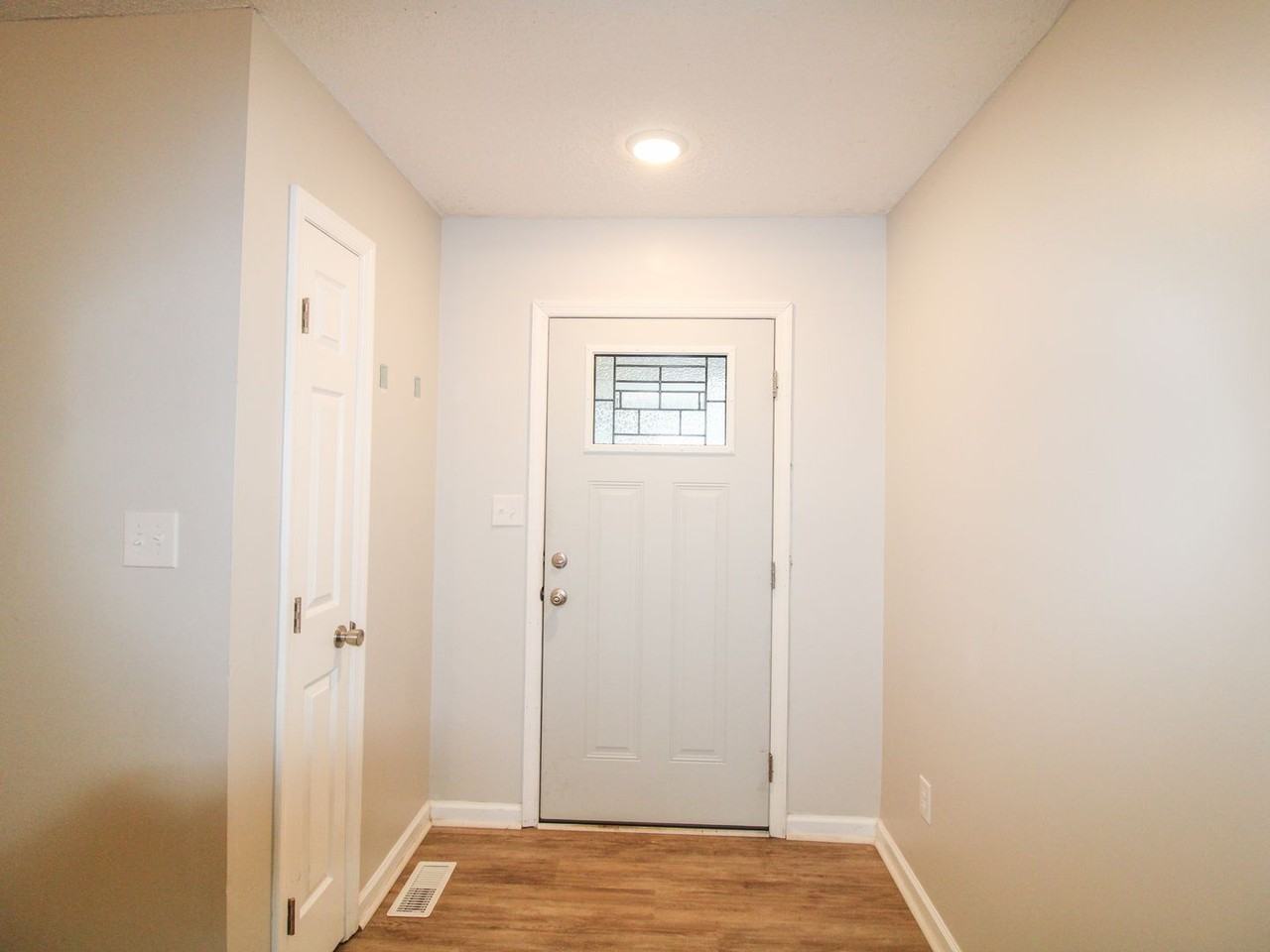 138 Carnegie Loop - Photo 2 of 25