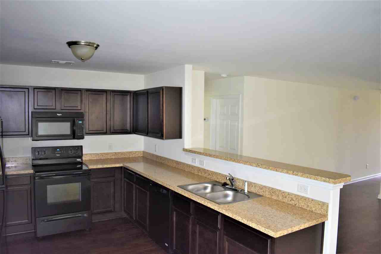 10 Millie Ln - Photo 3 of 10