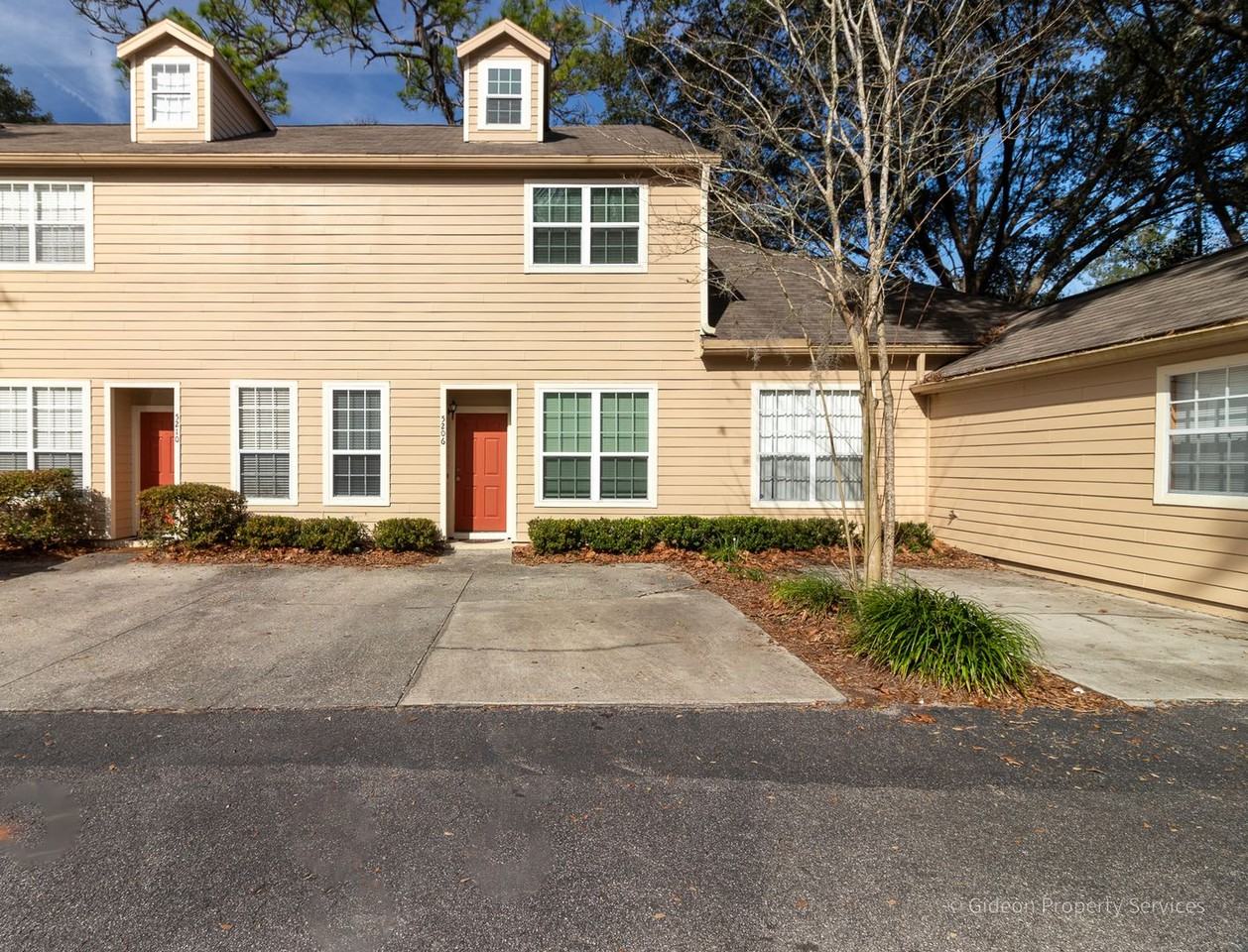 5206 Sw 97th Way - Photo 2 of 29