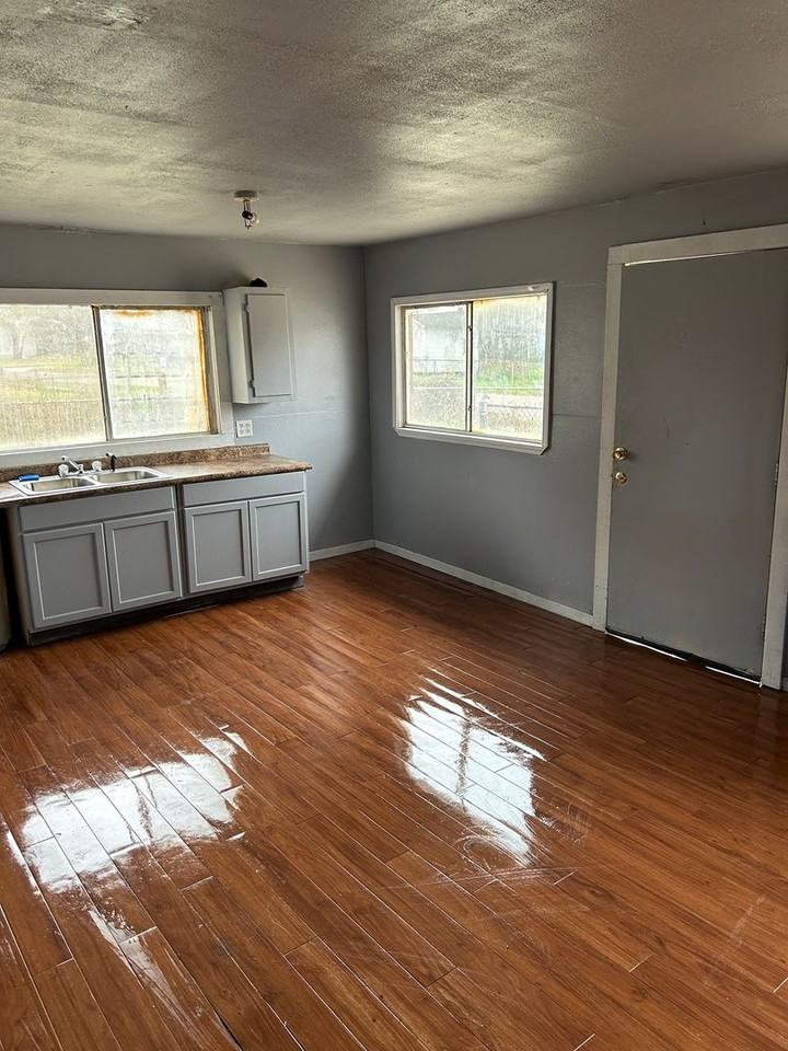 6431 W Canal Blvd #B - Photo 4 of 5