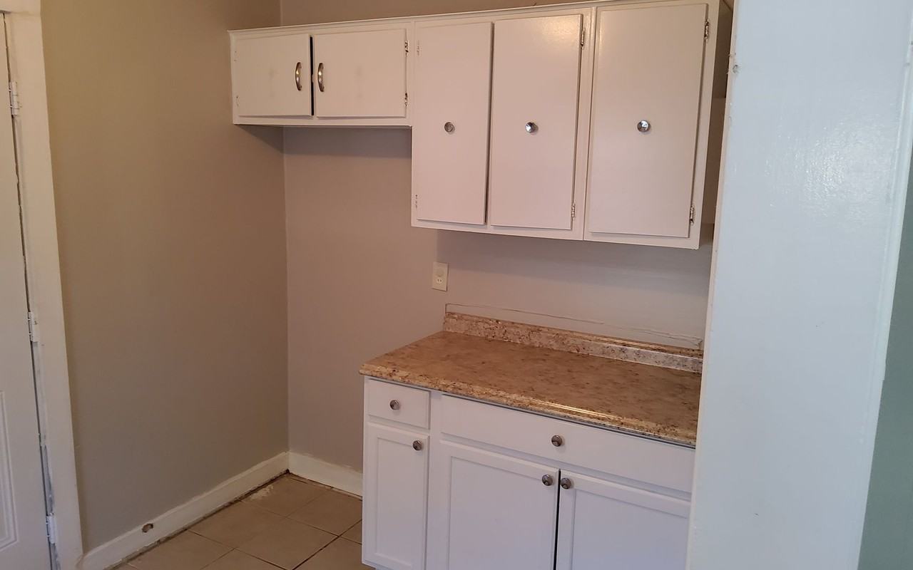 3701 Barron Ave - Photo 4 of 8