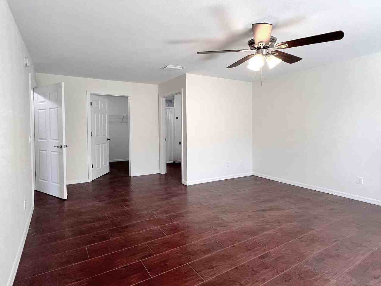 287 W Hampton St - Photo 6 of 21