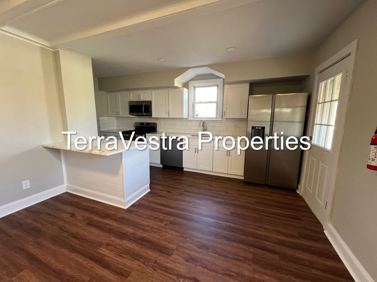 144 Almond Rd - Photo 3 of 18