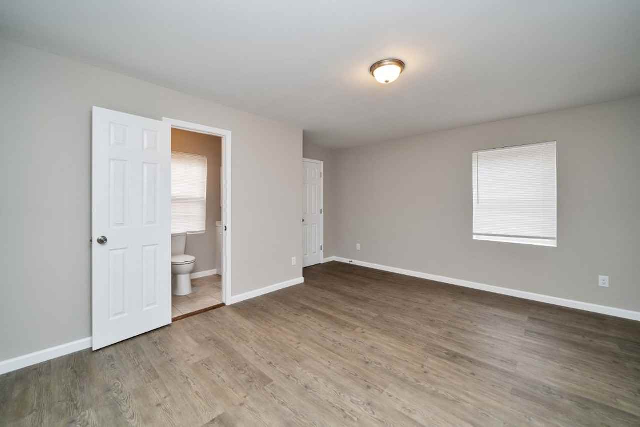 282 8th St Ne - Photo 7 of 20