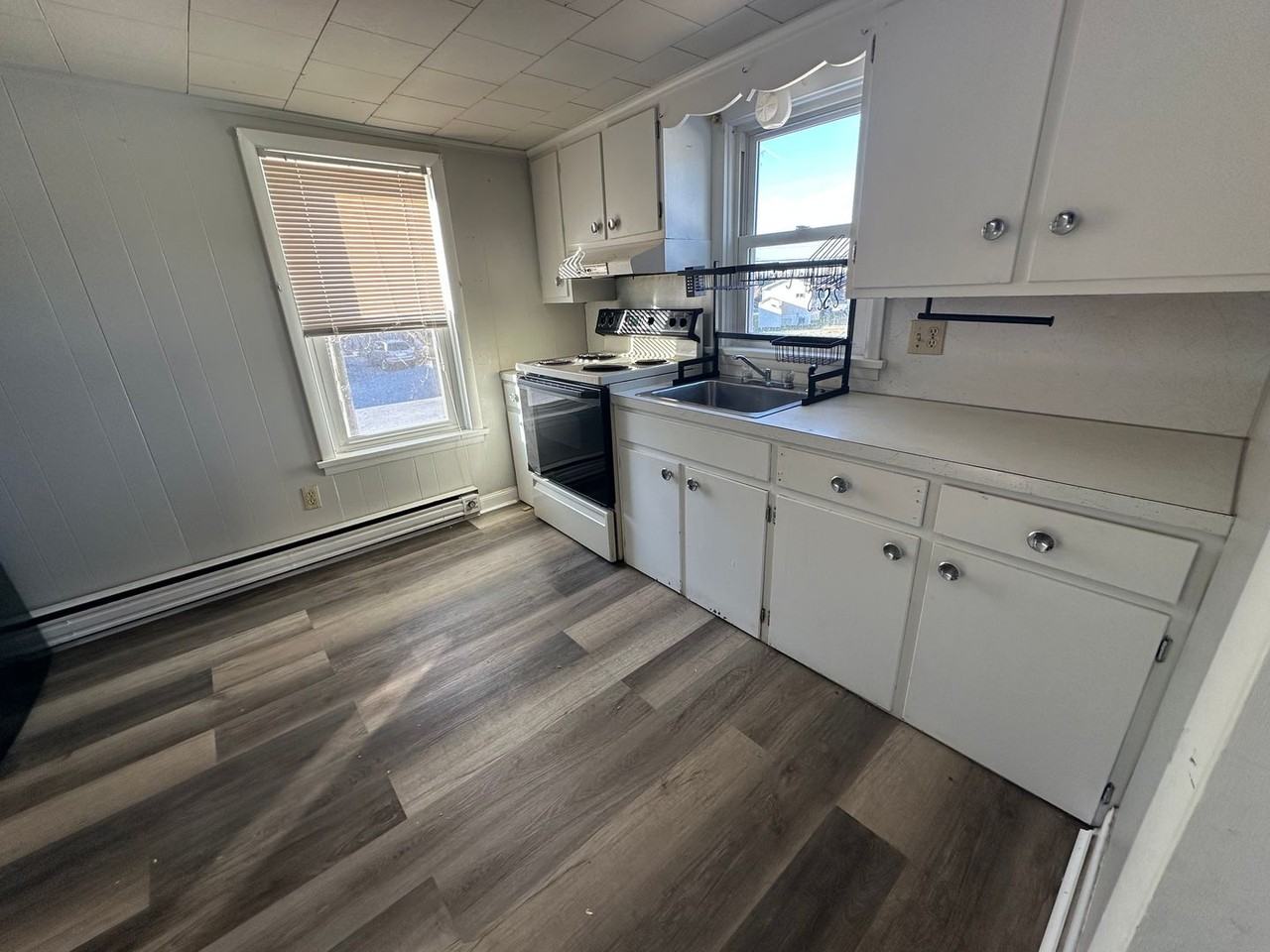 127 Schoolhouse Rd - Photo 2 of 19