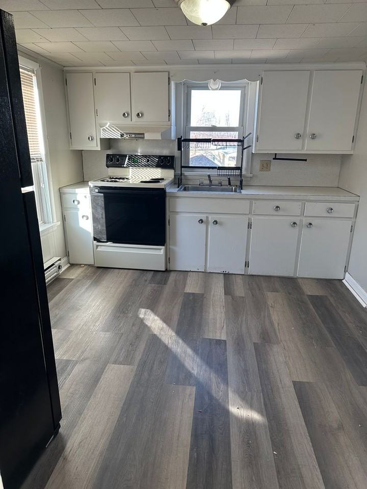 127 Schoolhouse Rd - Photo 3 of 19