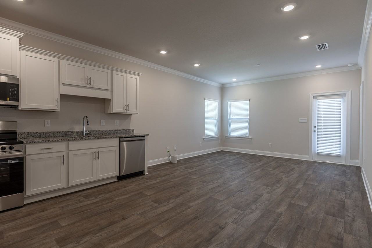 1339 1339 Cloister Dr. - Photo 4 of 18