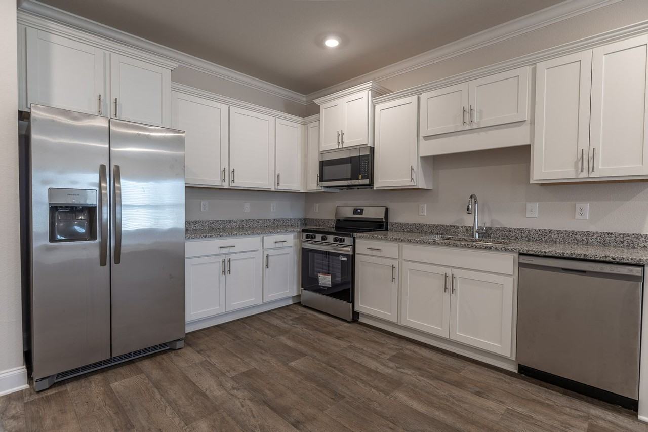 1339 1339 Cloister Dr. - Photo 5 of 18