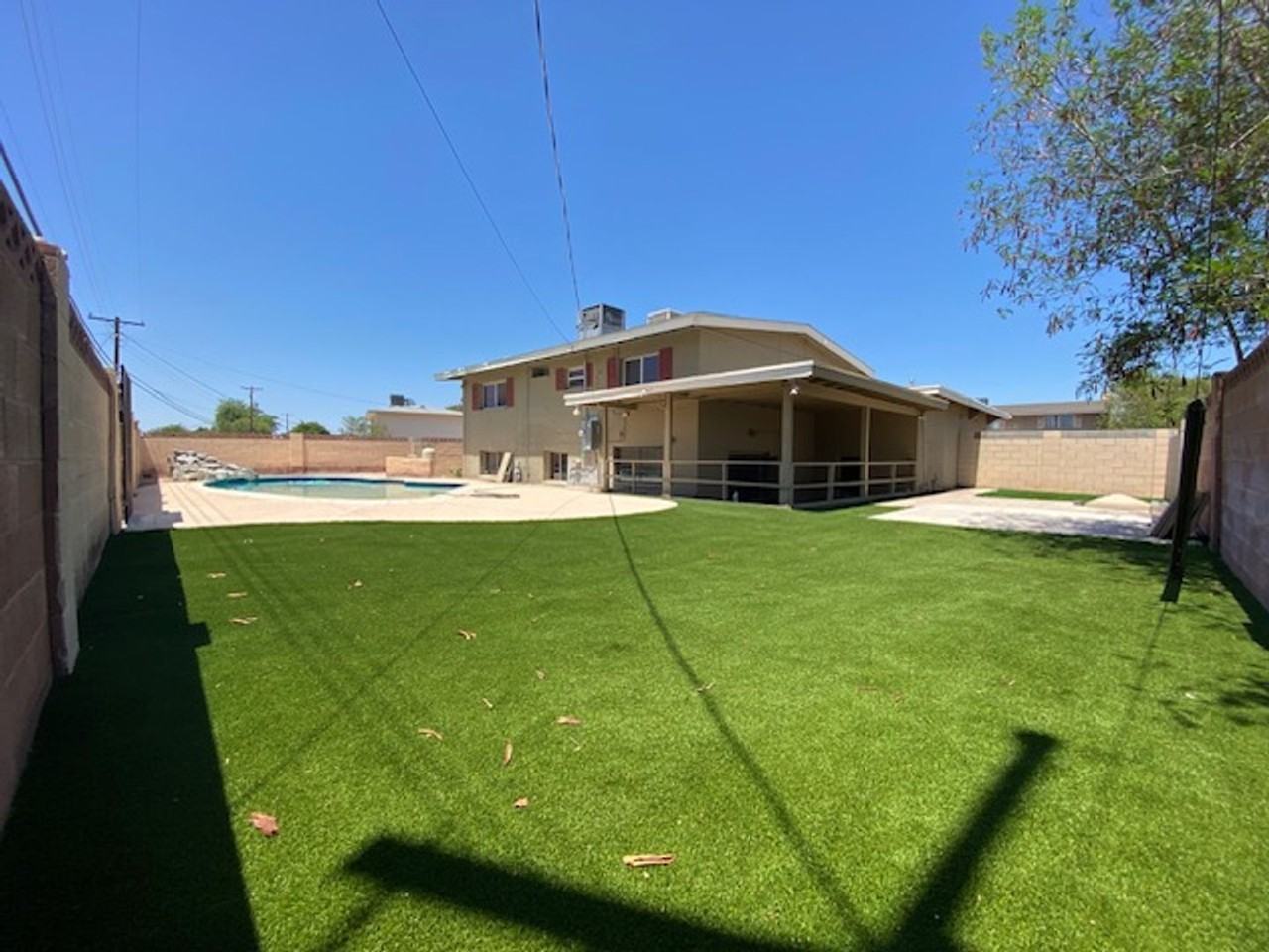 1121 E Concorda Dr - Photo 2 of 20