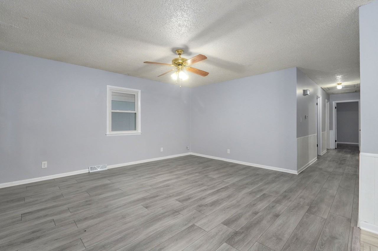 2659 E Pacific St - Photo 5 of 21