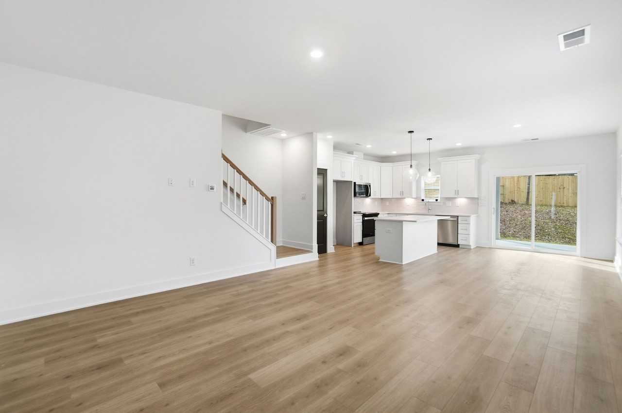 3945 Tillman Rd - Photo 6 of 50