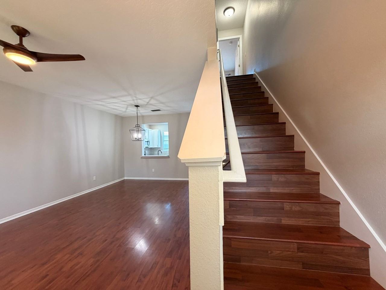 14421 Vashons Way - Photo 2 of 34