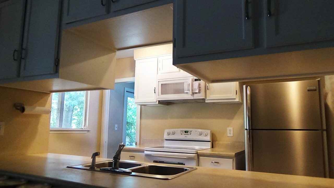 8310 Hastings - Photo 3 of 7