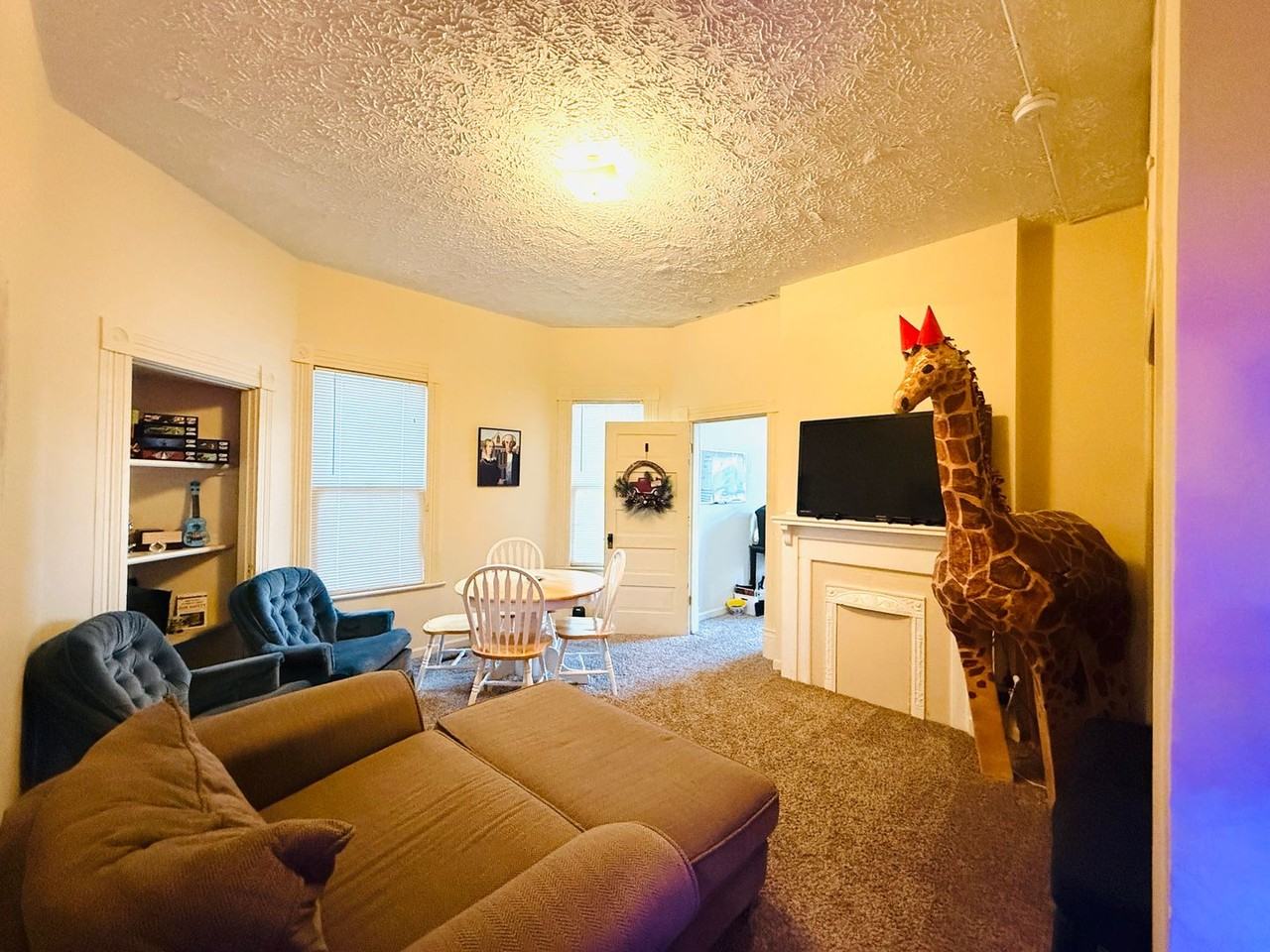 424 Woodland Ave #A - Photo 3 of 20