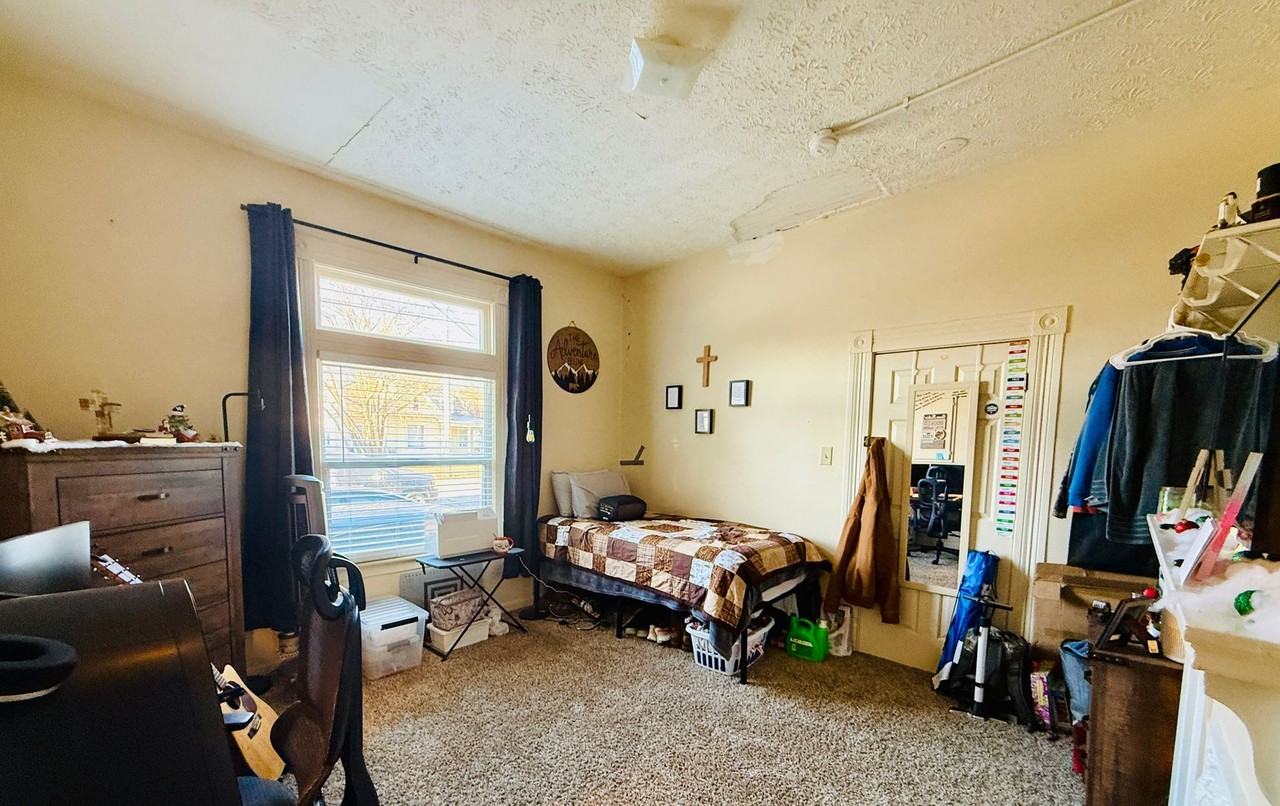 424 Woodland Ave #A - Photo 4 of 20