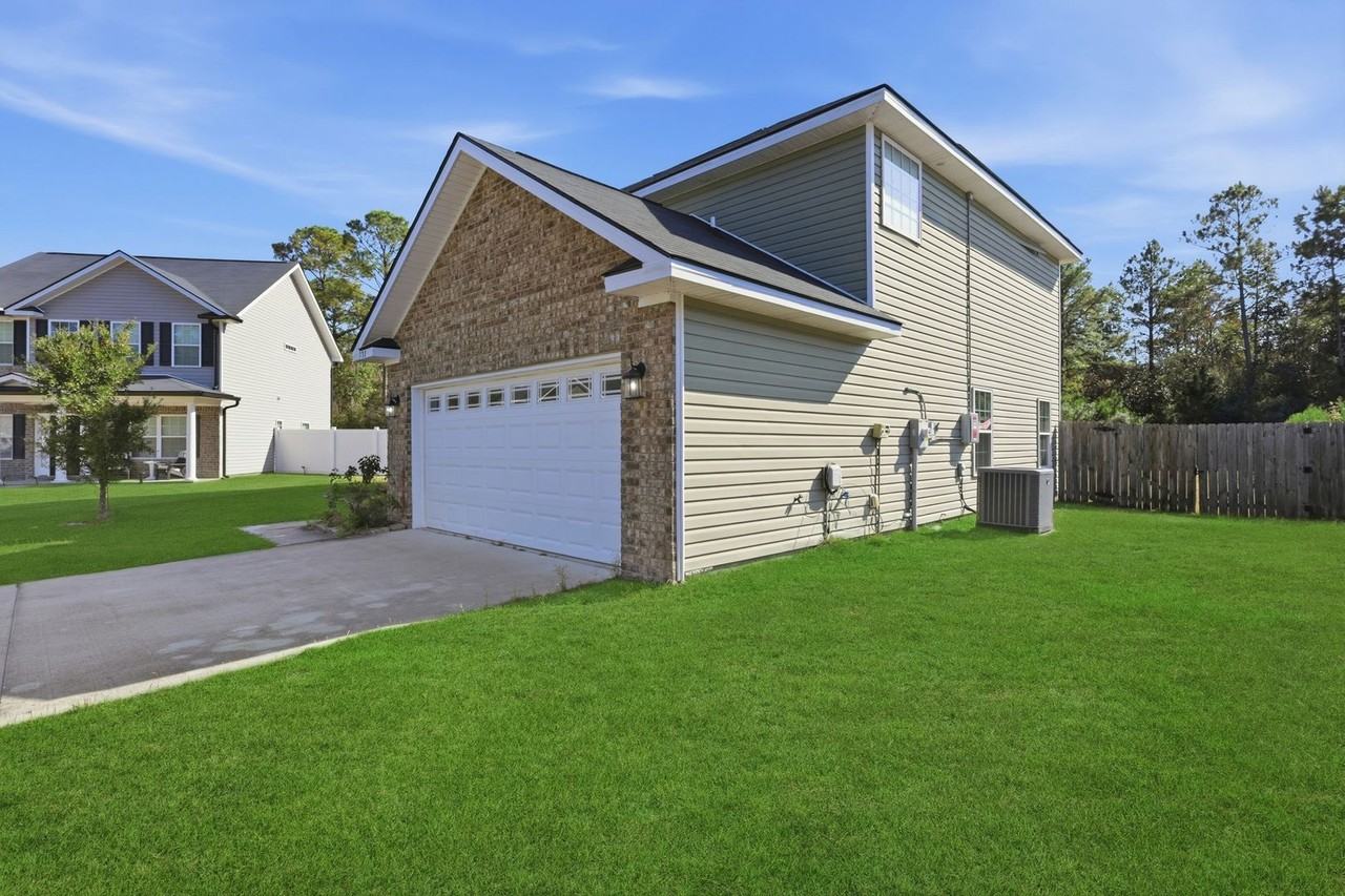 732 Waterlily Ct - Photo 4 of 50