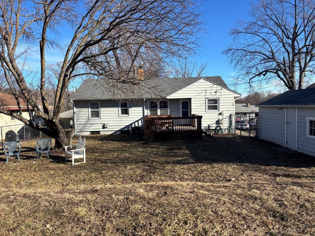 1020 Parkway Dr - Photo 2 of 16