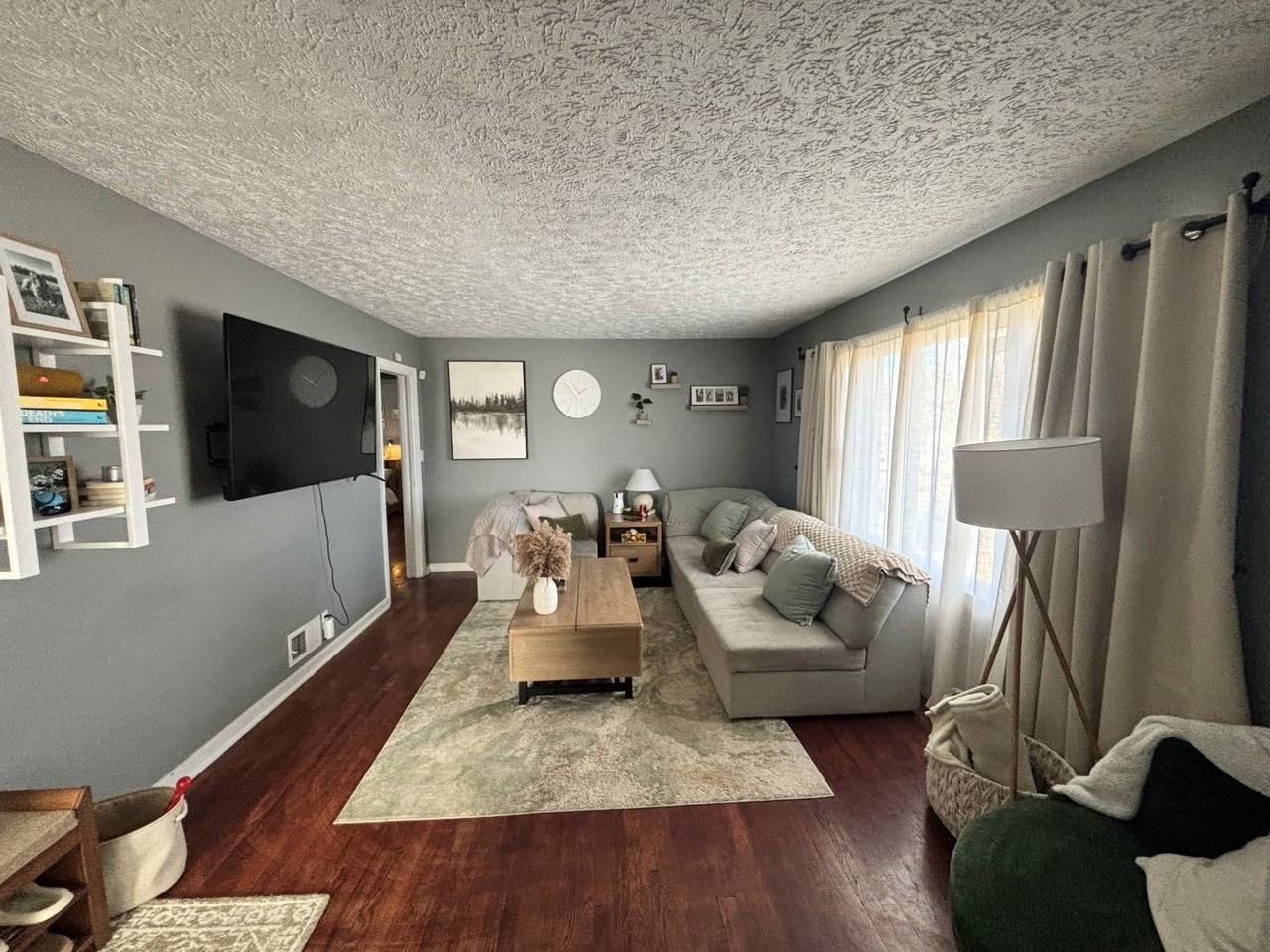 1020 Parkway Dr - Photo 3 of 16