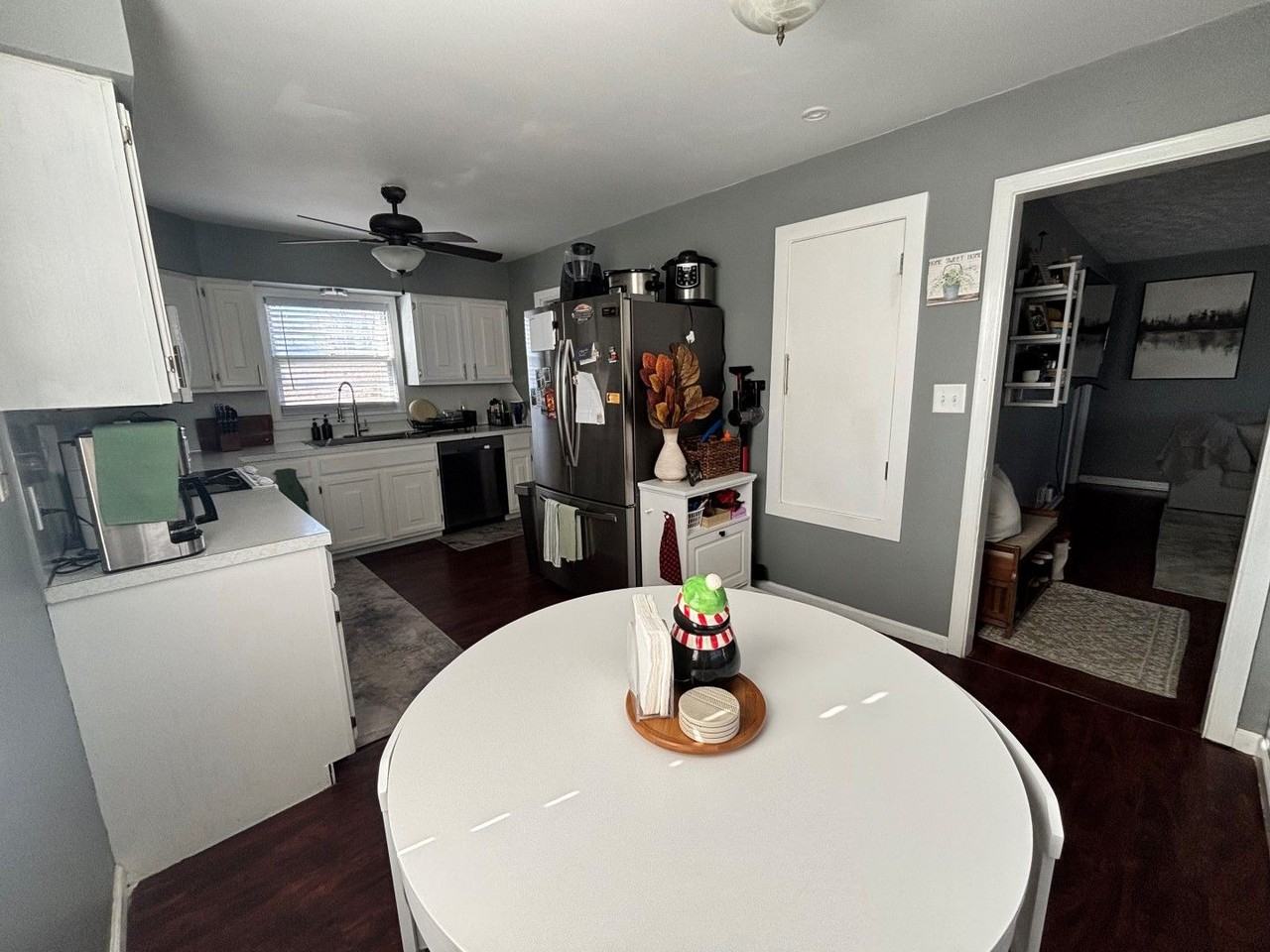 1020 Parkway Dr - Photo 6 of 16