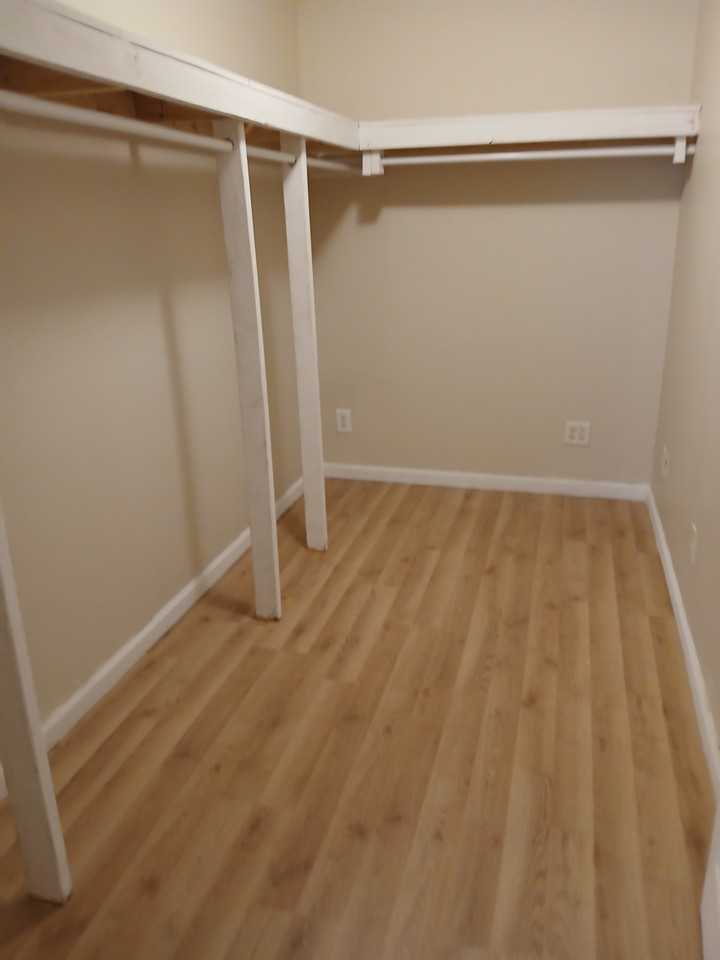 319 E Mill St Apt 2 #2 - Photo 7 of 9