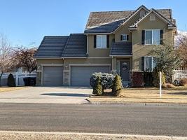 featured image of 919 S Kays Dr #UP