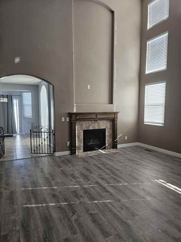 919 S Kays Dr #UP - Photo 3 of 29