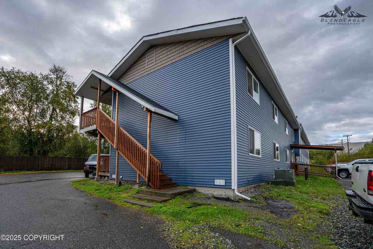 2651 E Quiet Cir #D2 - Photo 2 of 11