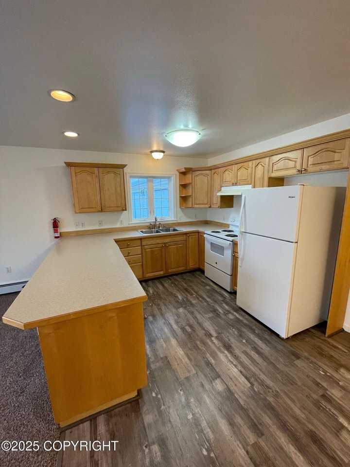 8114 W Donna Marie Ln #1 - Photo 3 of 16