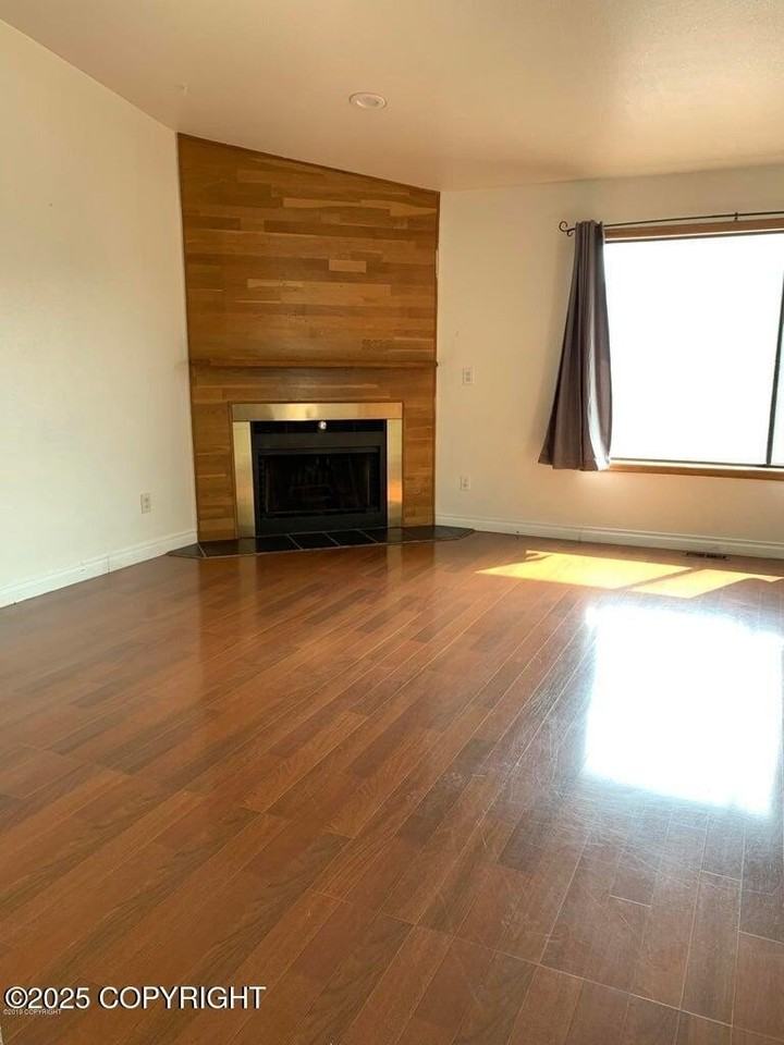 8050 Pioneer Dr #1001 - Photo 6 of 17