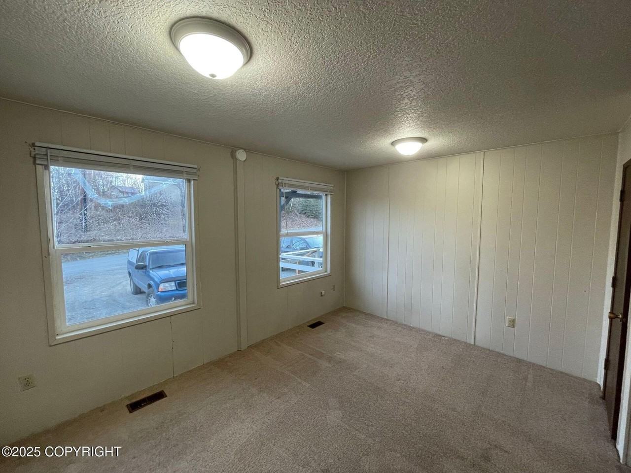 1620 N Winding Brook Loop #C - Photo 5 of 12