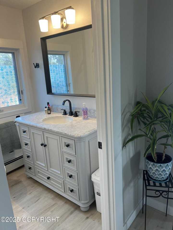 300 E Manor Ave - Photo 3 of 13