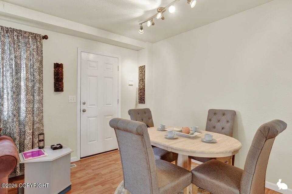 4817 Blackstone Cir - Photo 6 of 15