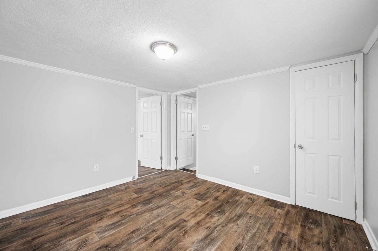 144 Rosenwald St - Photo 6 of 27