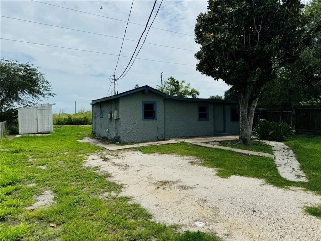 713 Jane St - Photo 2 of 18